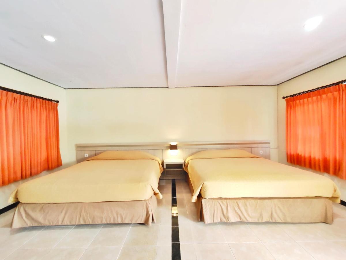 Bromo Permai 1 Hotel Exterior foto