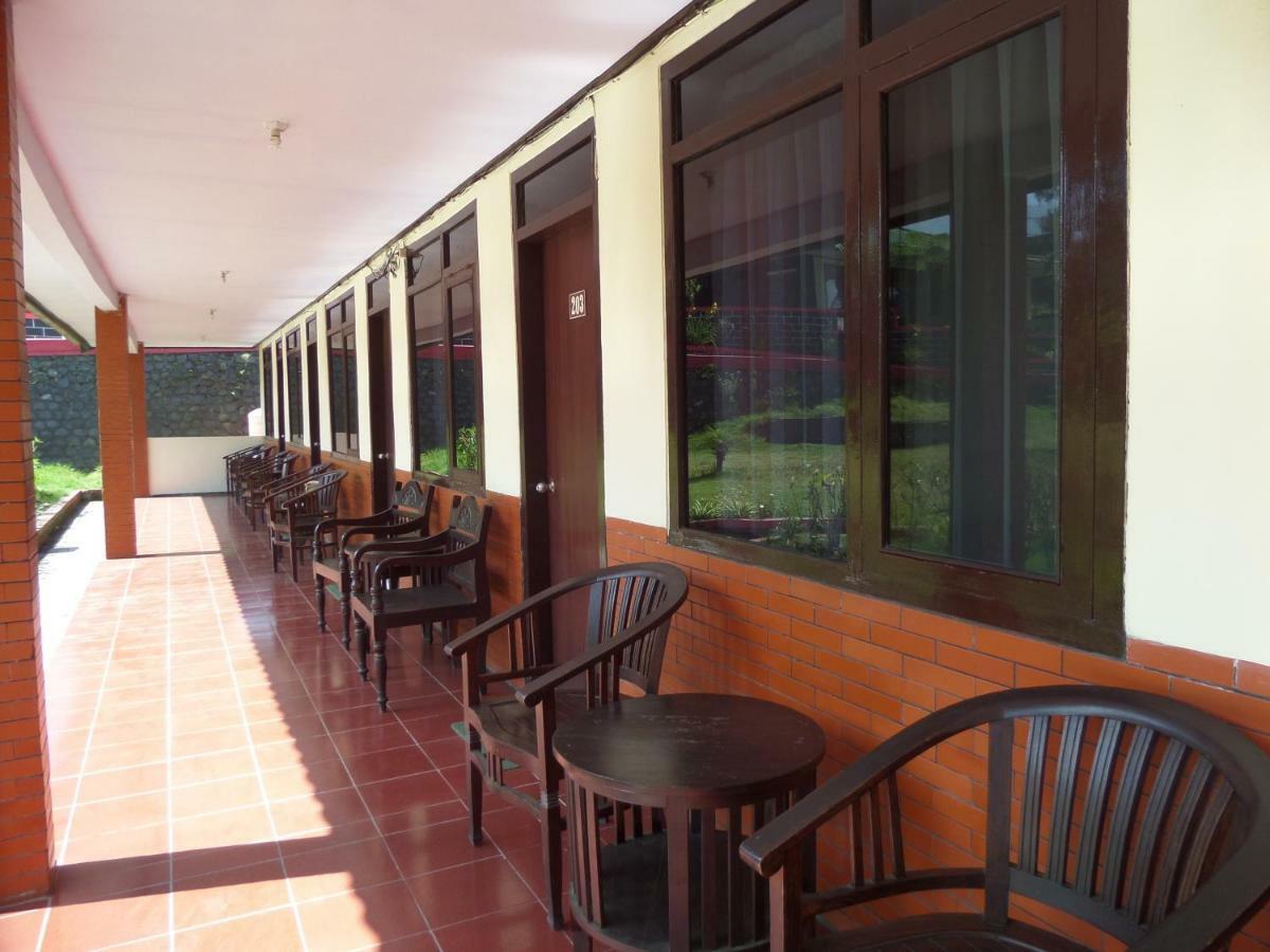 Bromo Permai 1 Hotel Exterior foto